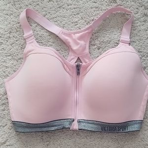 Victoria's secret incredible lightweight sport bra